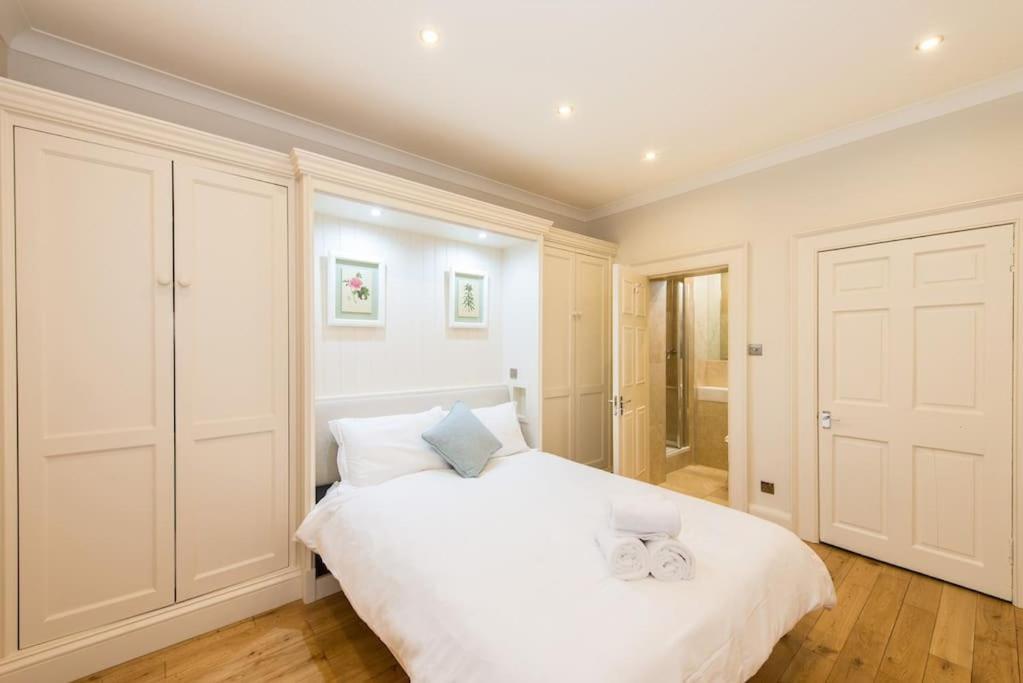 Self Catering , City Centre Apartment With Parking Edinburgh Dış mekan fotoğraf